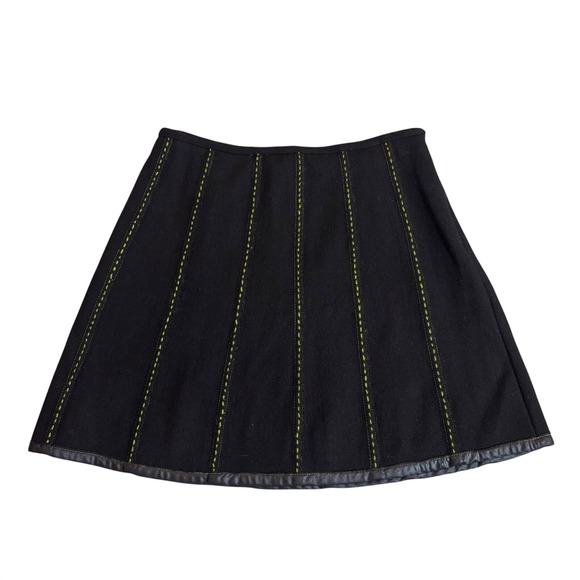 Weekend Max Mara Dresses & Skirts - Weekend Max Mara Black‎ panel A Line wool Skirt green Stitch Leather  mini sz 6